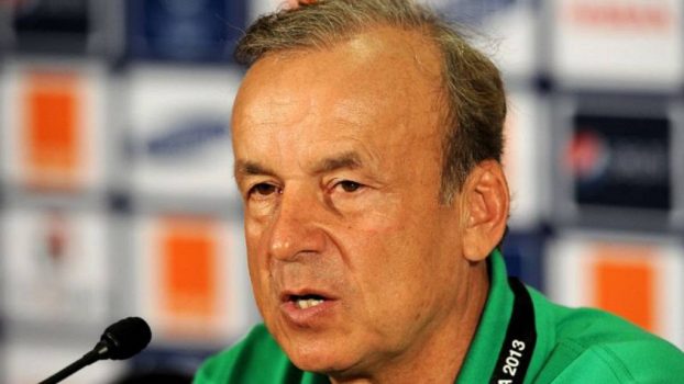 Brésil vs Nigeria: Rohr parle d’Osimhen et le refus de Tammy Abraham de jouer pour les Super Eagles
