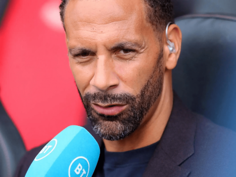 Rio Ferdinand révèle comment Arteta aurait dû gérer la situation d’Ozil à Arsenal