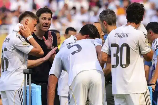 Première sortie ratée pour le Real de Xabi Alonso : les médias madrilènes critiquent un jeu trop timide face à Al-Hilal