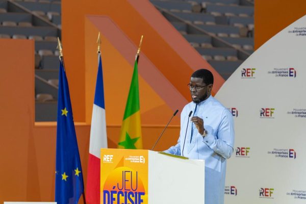 Le Sénégal, nouveau terrain de jeu des investisseurs ? Diomaye Faye les convainc à la REF.